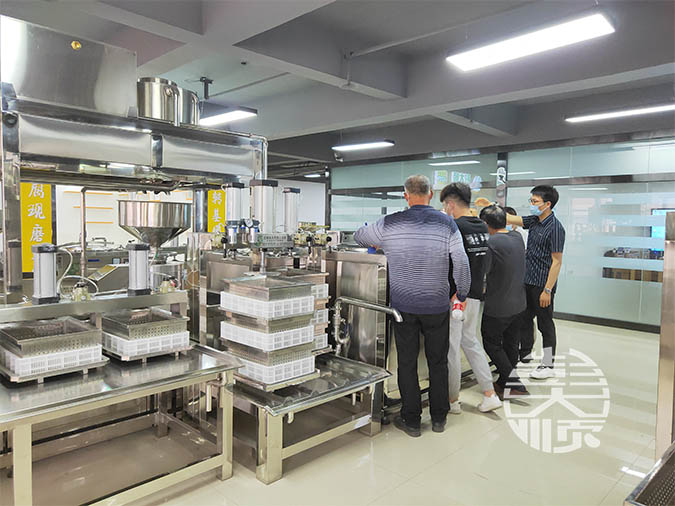 山東客戶選擇自動干豆腐機器，改變傳統手工生產干豆腐